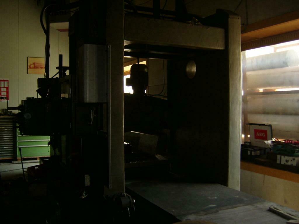 Gebruikt 1988 SAFAK Portal Schaafbank