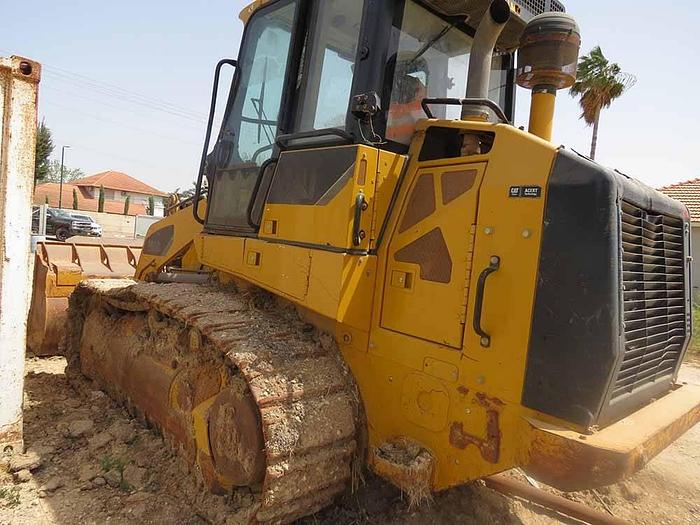 Used 2011 CATERPILLAR 963D