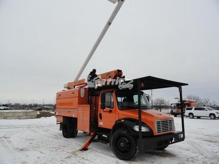 Used 2011 FREIGHTLINER BUSINESS CLASS M2 106