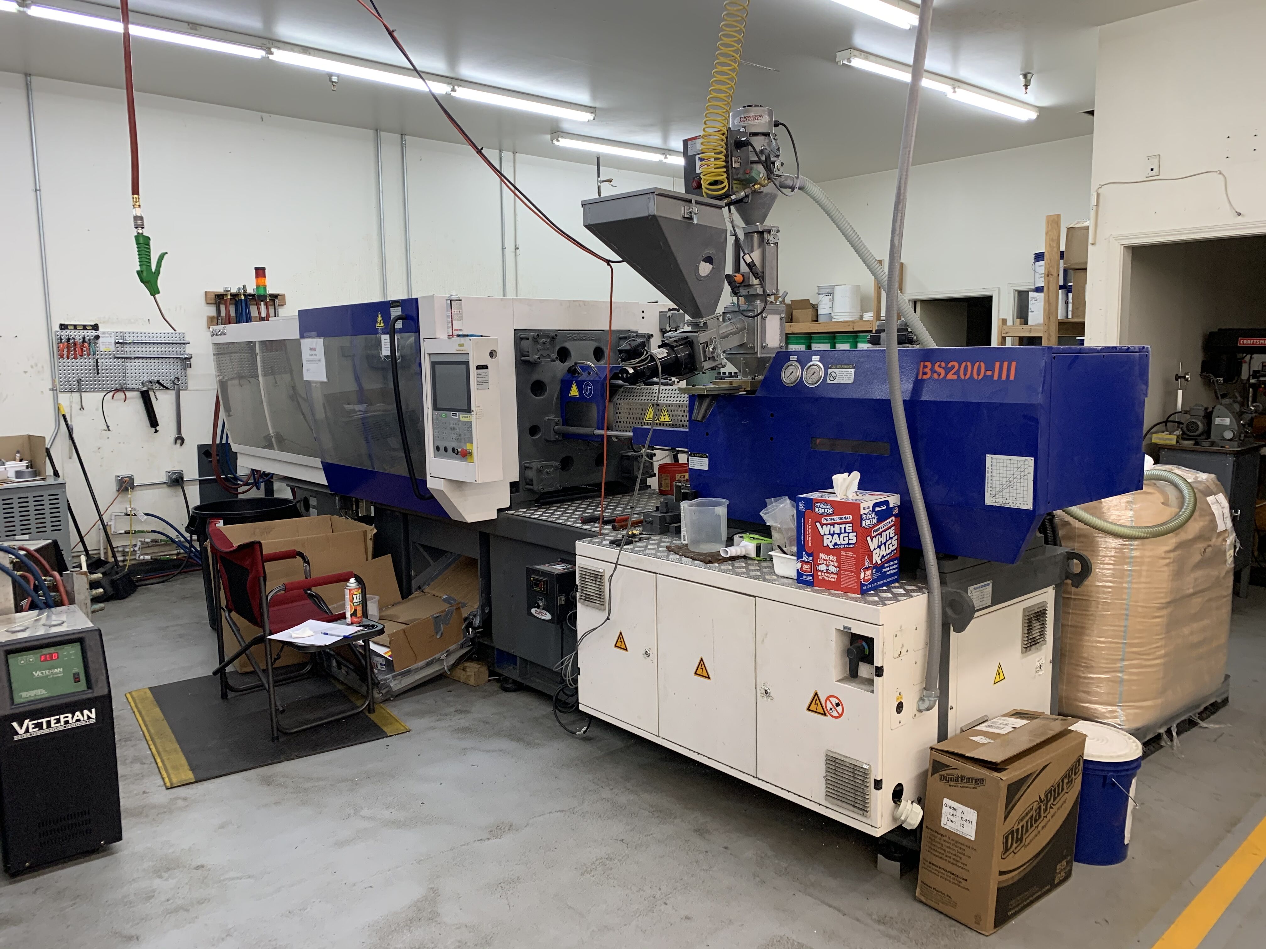 2016 Borche 220 ton Hybrid Electric injection molding machine BS200