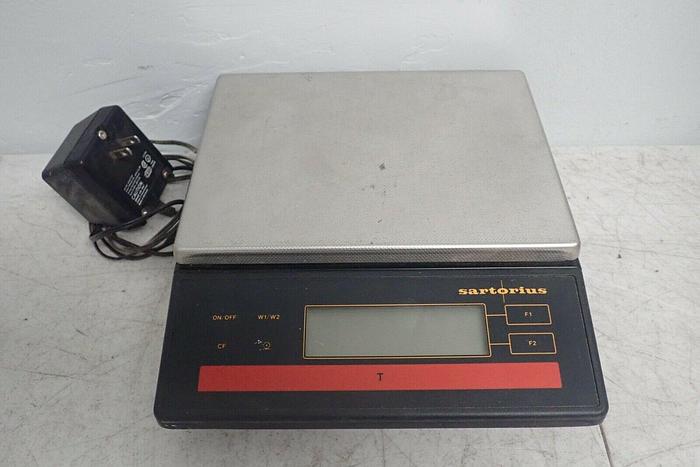 Used Sartorius QT12 QT 12 Industry 12000 g/1 g Digital Balance Scale with Wood Case