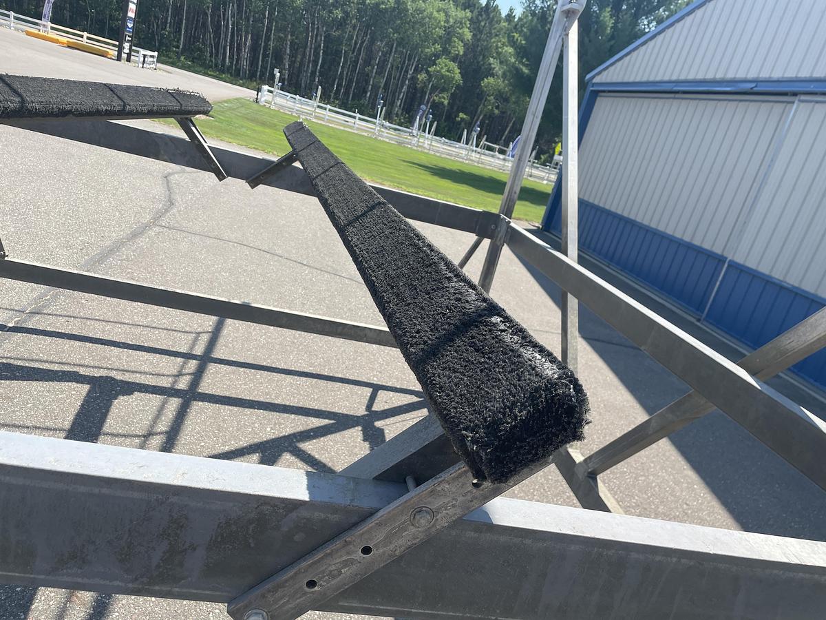 Used Pier Pleasure 2900 LB Capacity
