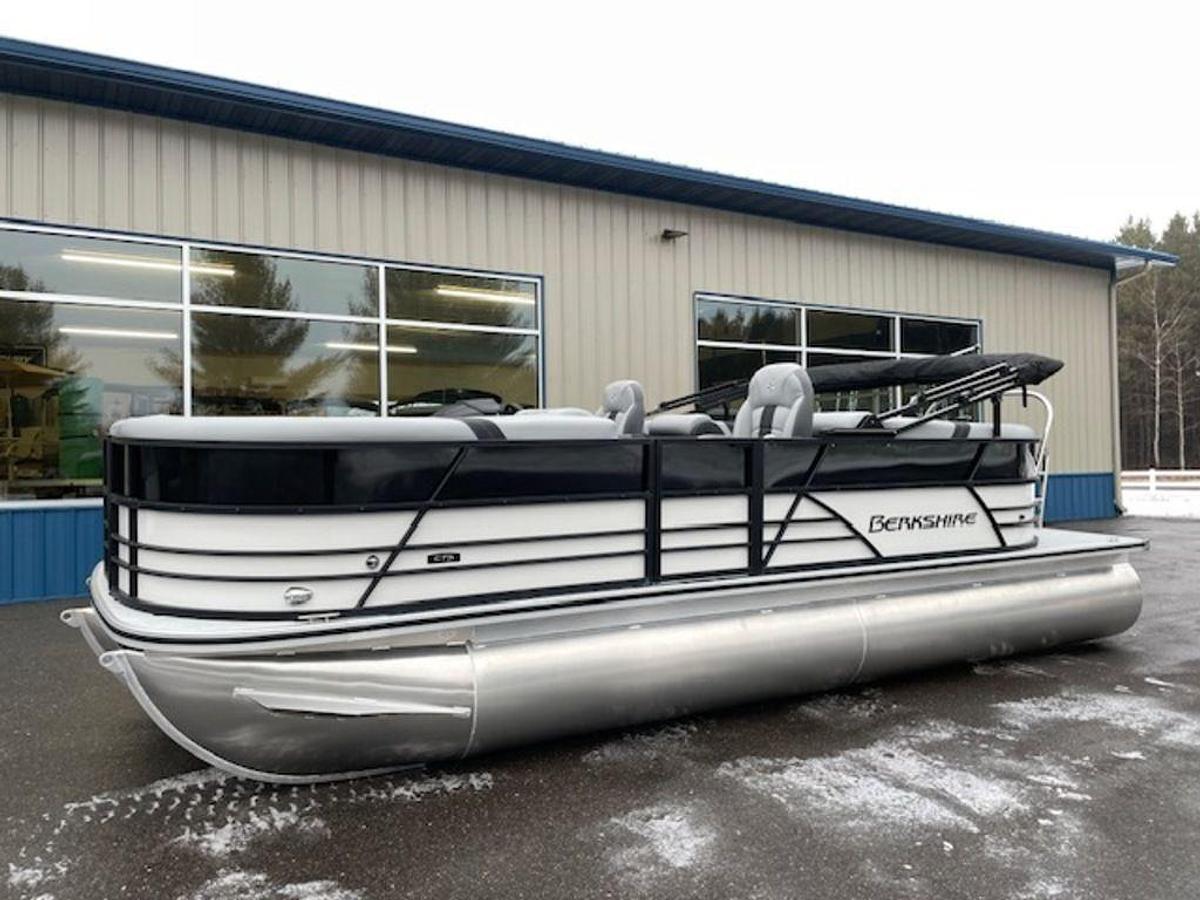 Used 2025 Berkshire 22 RFX CTS Tritoon