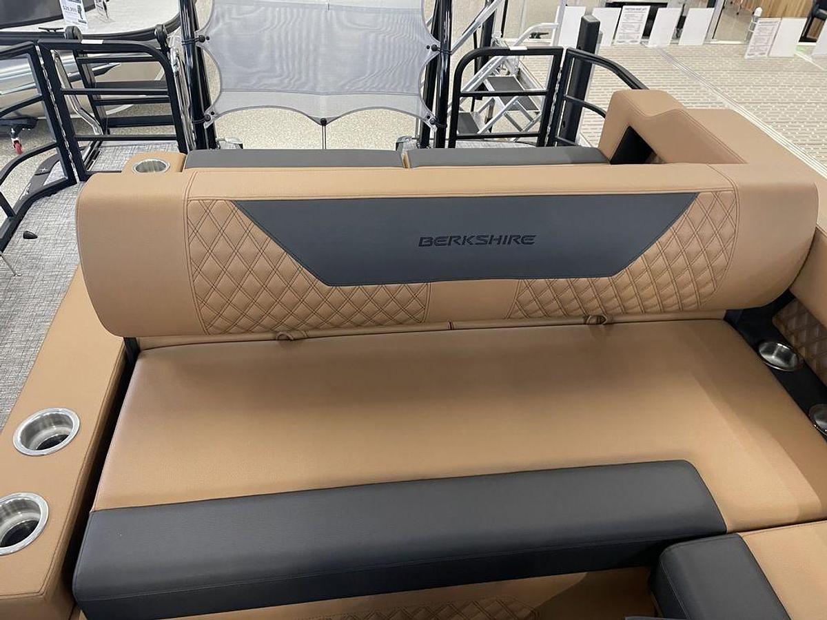 2026 Berkshire Pontoons 25SB2 STS 3.0
