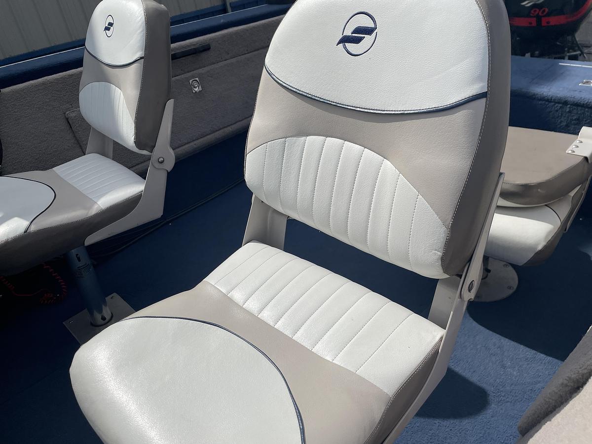 Used 2000 Starcraft Starfire 170