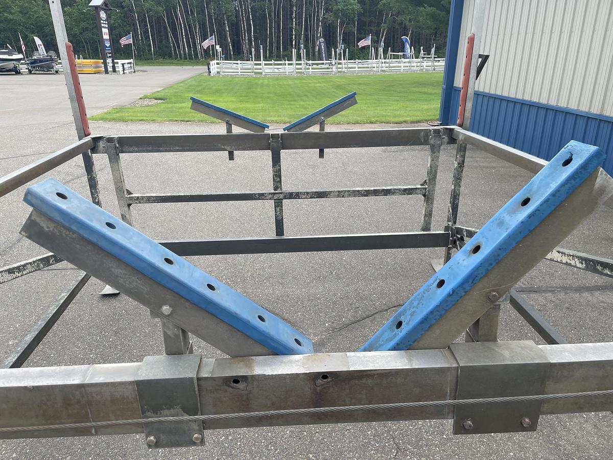 Used ShoreMaster 3600 LB Capacity