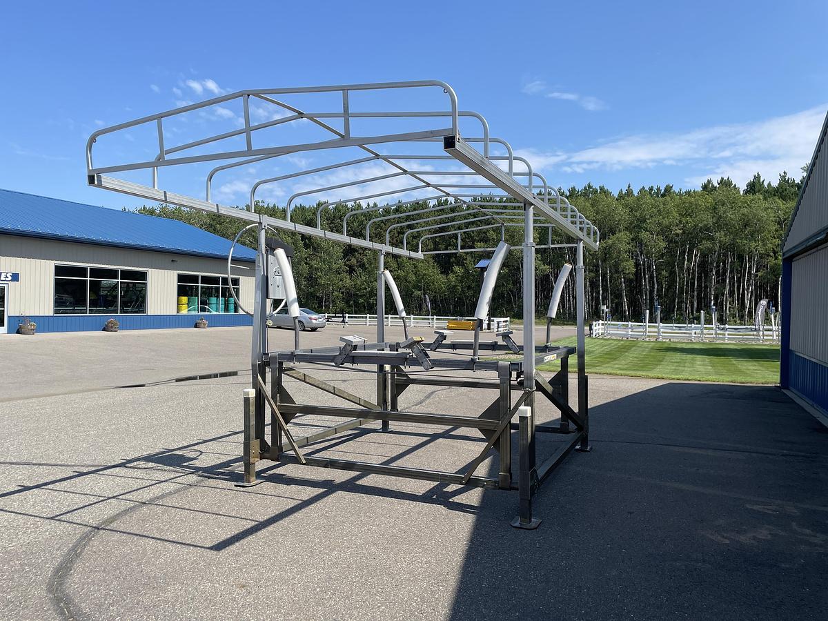 Used Hewitt 3000 LB Capacity