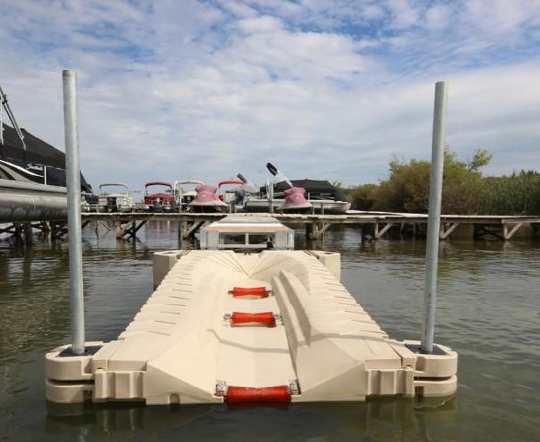 Shore Port Floating Jet Ski Lift
