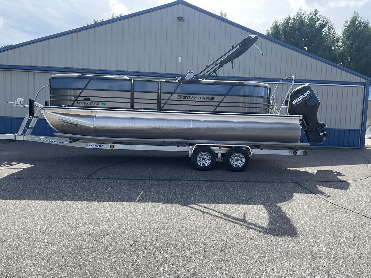 Used 2025 Berkshire 22 RFX LE