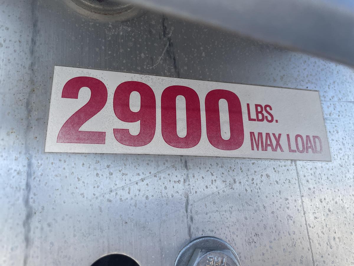 Used Pier Pleasure 2900 LB Capacity