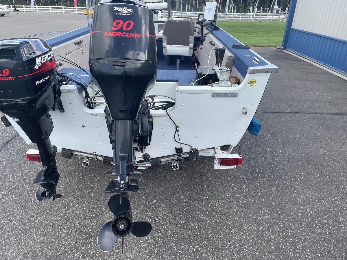 Used 2000 Starcraft Starfire 170