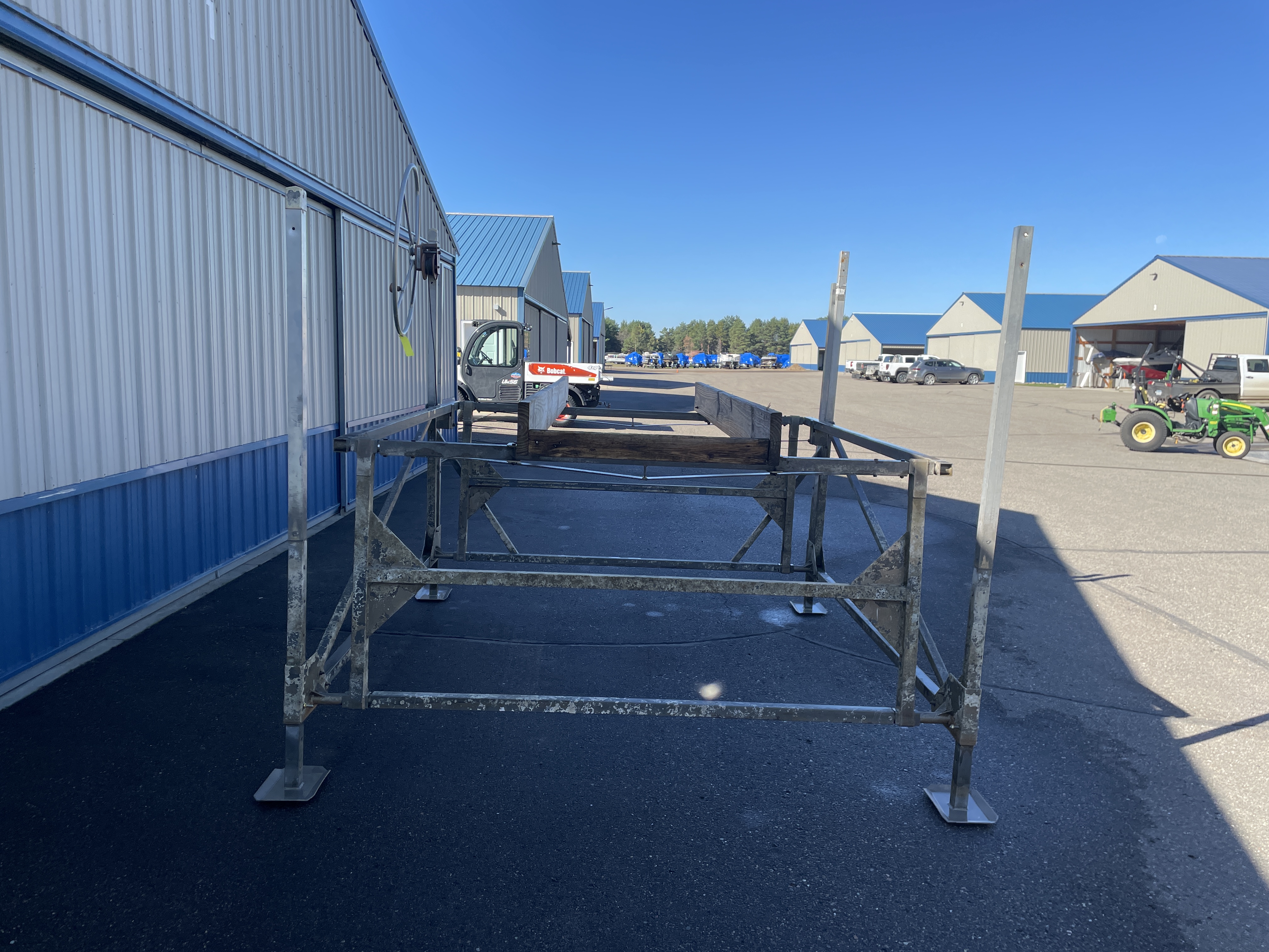 Used Hewitt 1500 lb Capacity