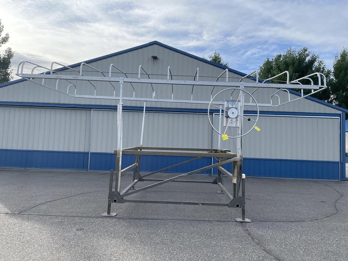 Used Hewitt 2400 lb Capacity