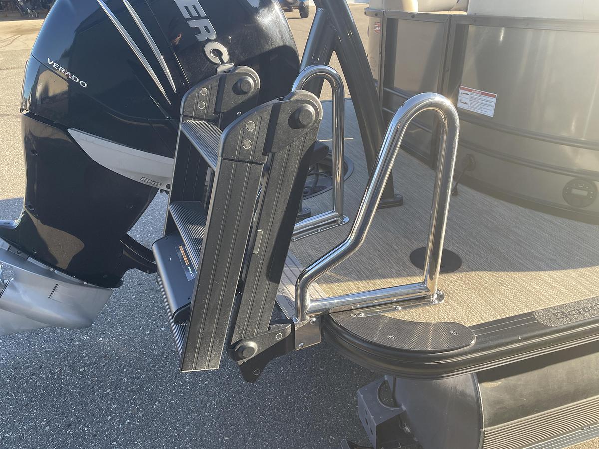 Used 2022 Berkshire 25 RFX STS 3.0+