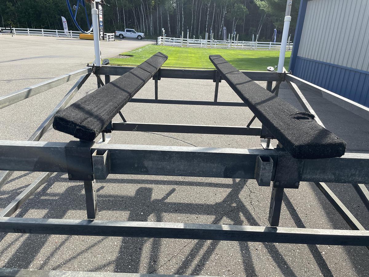 Used ShoreMaster 2500 lb Capacity