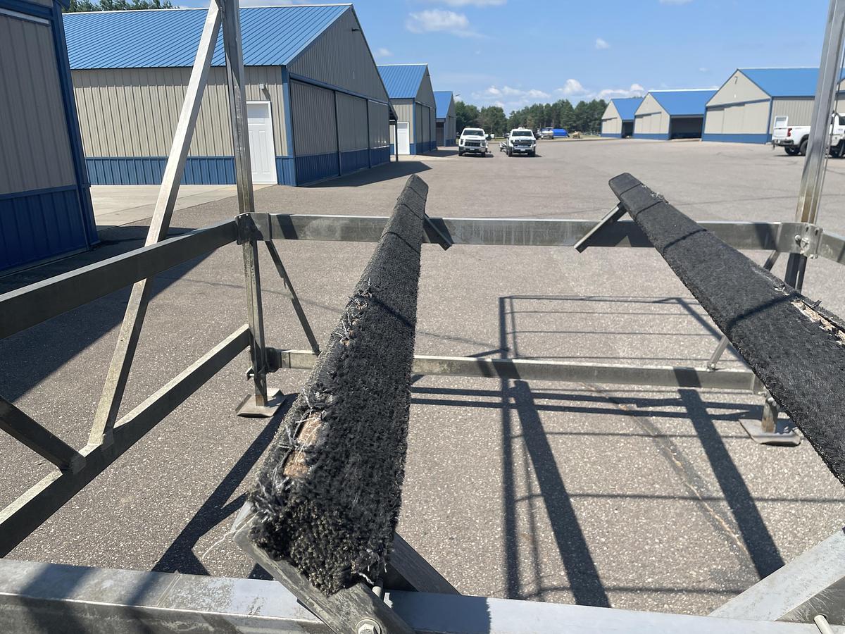 Used Pier Pleasure 2900 LB Capacity