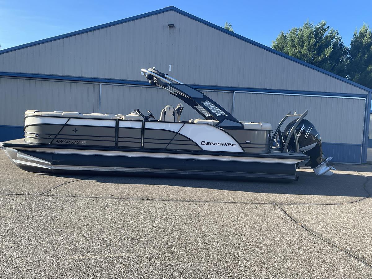 Used 2022 Berkshire 25 RFX STS 3.0+