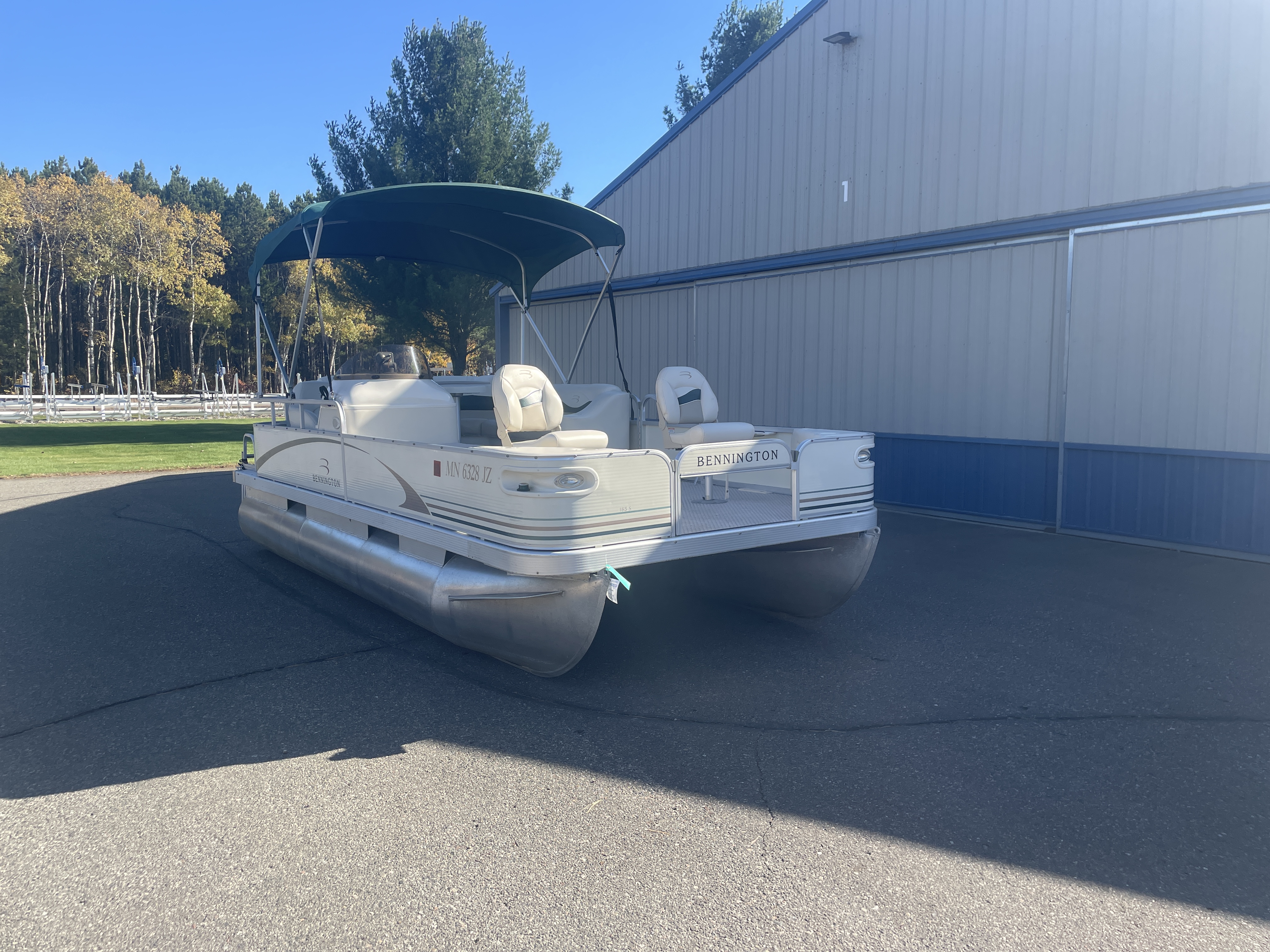 Used 2004 Bennington 185 S