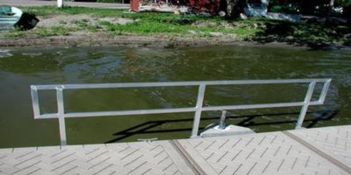 ShoreMaster QC Handrail