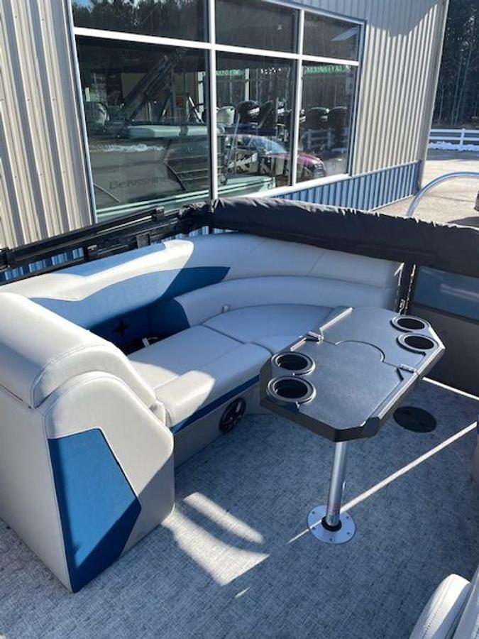 Used 2025 Berkshire 22 RFX LE