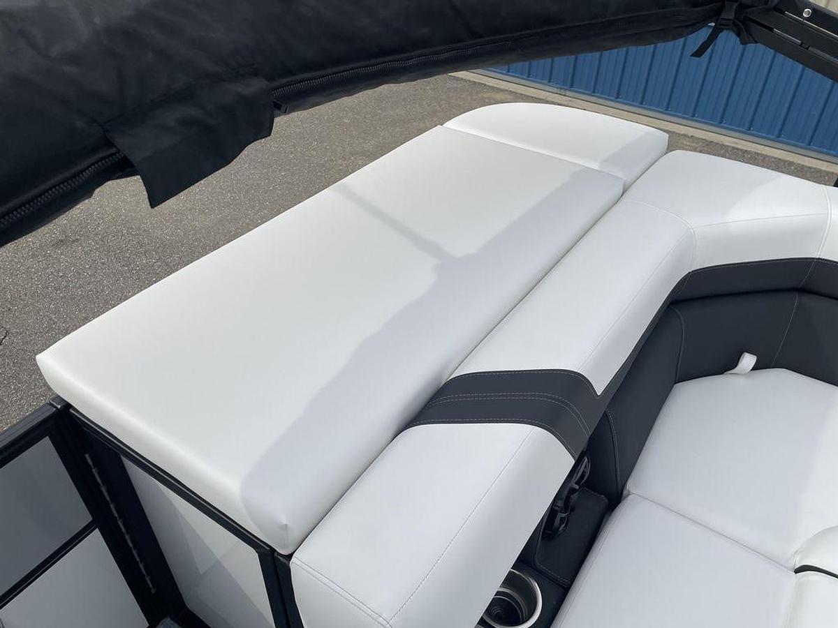 2026 Berkshire Pontoons 22CL CTS 25"