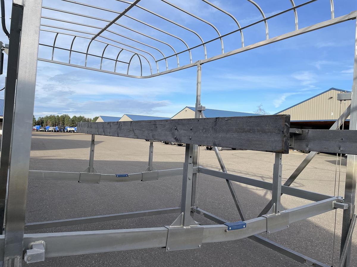 Used ShoreMaster 3000 LB Capacity