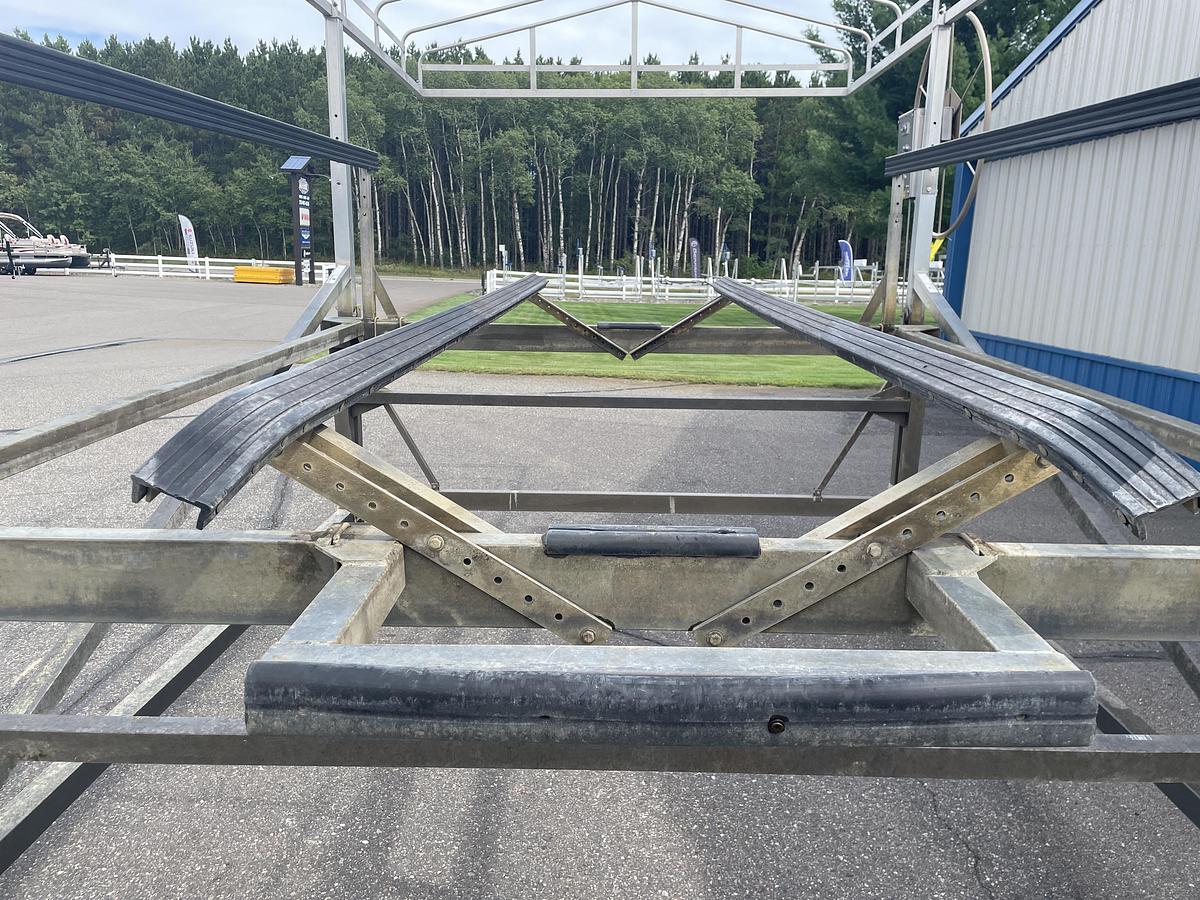 Used Pier Pleasure 40108