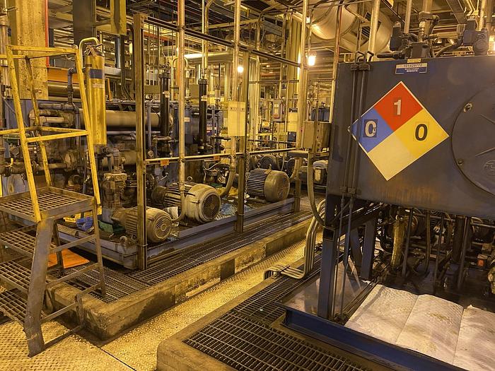 Used MOBIL HYDRAULIC OIL GEAR