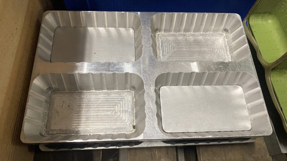 Used Multivac R275CD thermoformer SKIN-pack