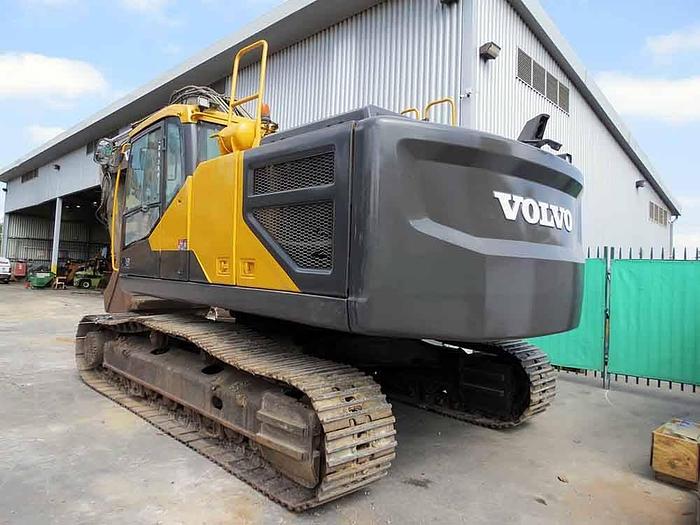 Used 2014 VOLVO EC300EL