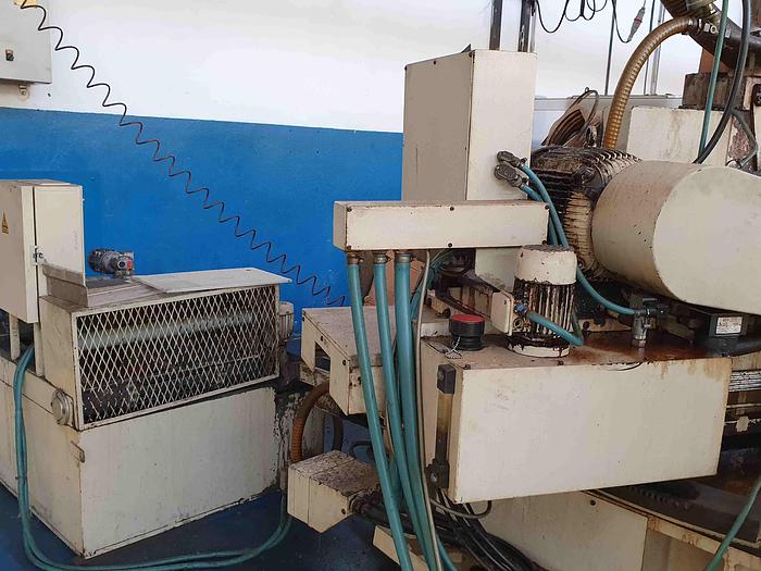 Usato RETTIFICA PER ESTERNI TACCHELLA S 21 CNC