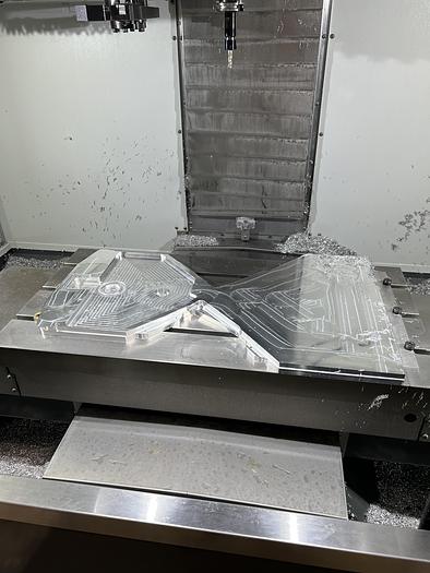 Used 2019 HAAS VF-2SSYT 5-Axis CNC Vertical Machining Center with TRT-160 Trunnion Table