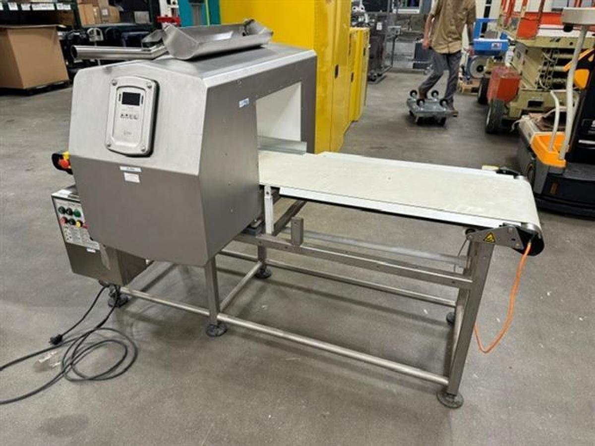 Used Ceia model T/21E-450350-0011 Metal Detector