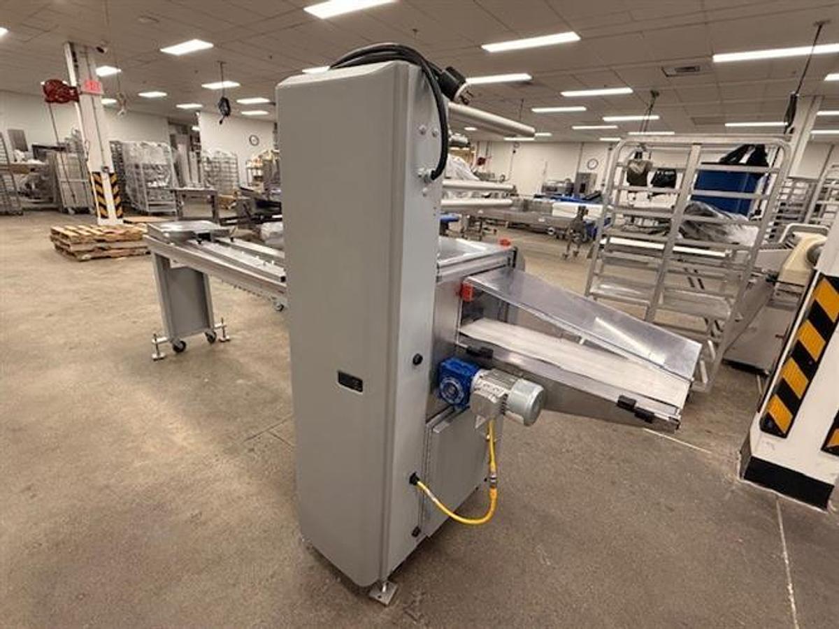 Used Bosch Stratus Horizontal Flow Wrapper