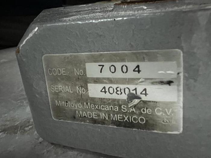 Usado Mitutoyo model 7004 thickness tester with Mitutoyo model DP-1VR Digimatic mini processor printer