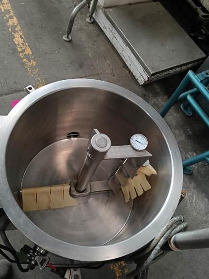 Used Savage 125-lb Tempering Melter