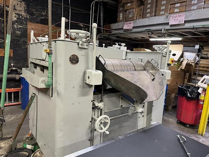 Used Kent 32" 3-Roll Refiner