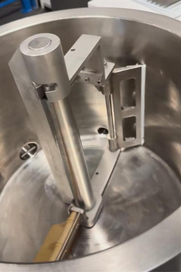 Used Savage 125-lb Stainless Steel Chocolate Melter