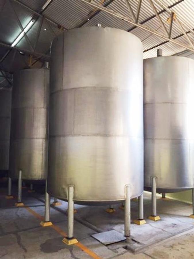 Used Stainless steel 15,500 liter tank