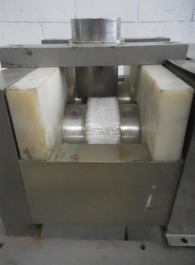 Used ROLLER COMPACTOR