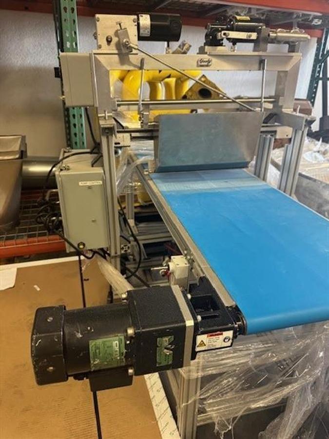 Used Woody 16" Stringer with Conveyor