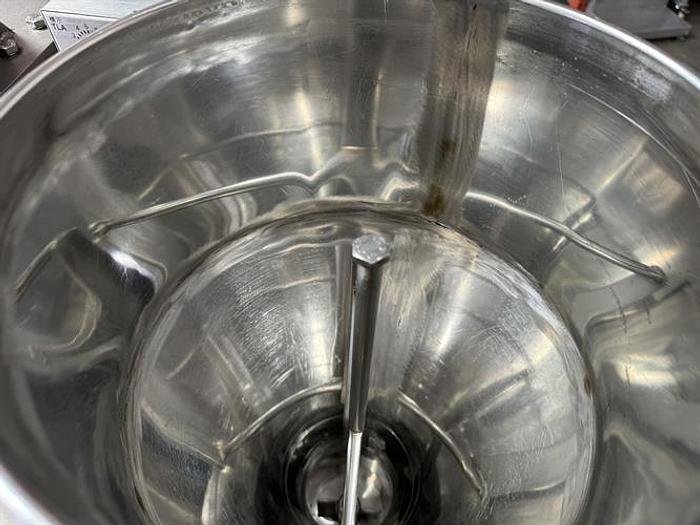 Used Yueh Chyun model CY-II stick pack machine for powders