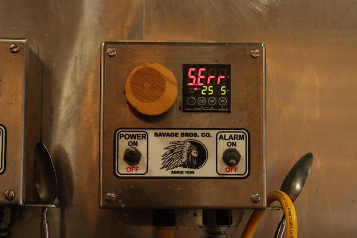 Used Savage 20 Stove with Portable Agitator