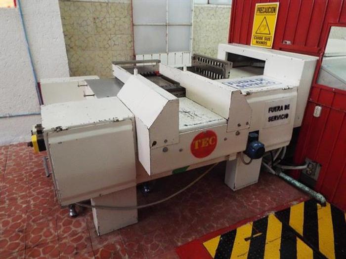 Used Delver 3-Layer Chocolate Mint Molding Plant