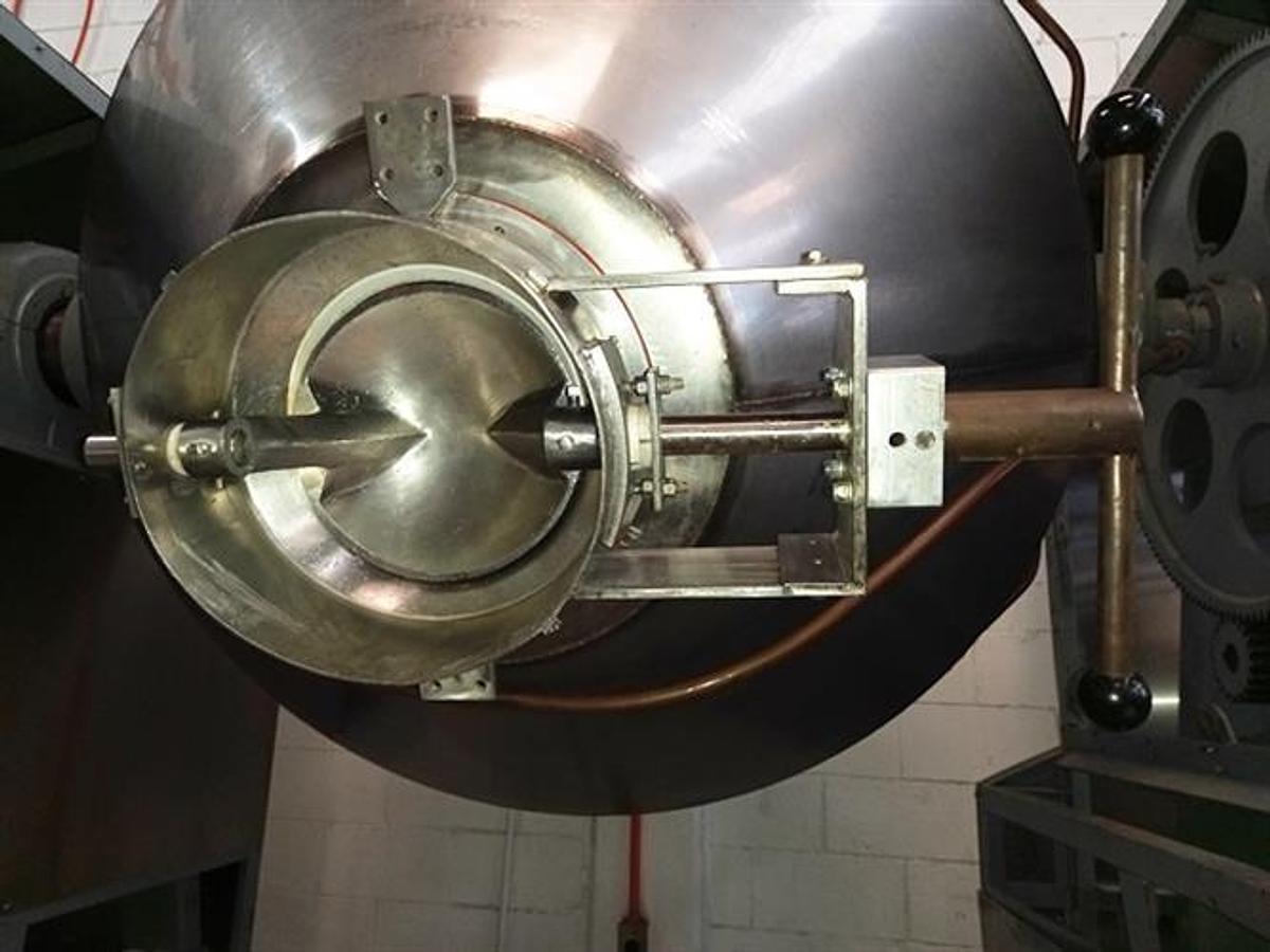 Used Gemco 30 cubic foot stainless steel jacketed double cone blender