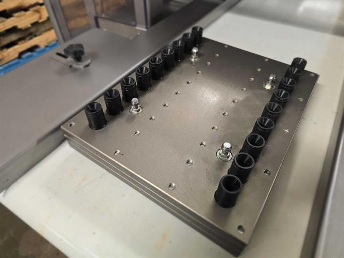 Used Knobel KCM 9/18 Alpha One Shot Depositor