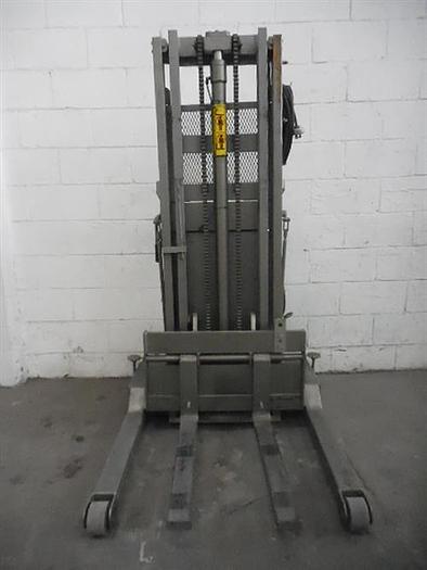 Used Lakso 73 model  trucks lifts