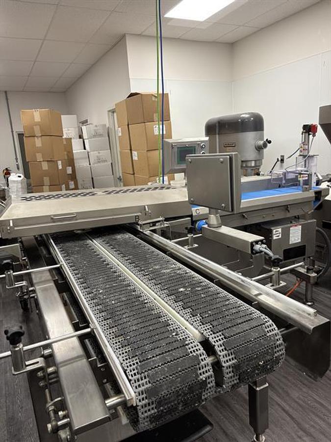 Used Vemag Robot 500 with Indexing Conveyor