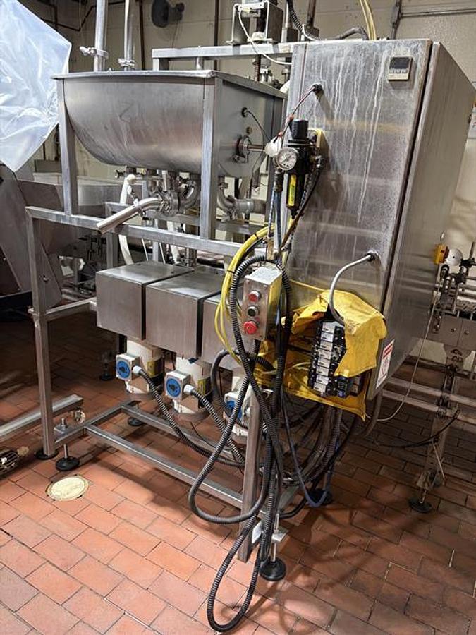 Used Fluid Packaging Solutions 3 Pump Filler