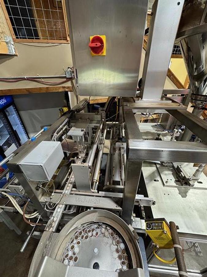 Used Unified Flex Hornet Vertical Form, Fill & Seal with Auger Filler